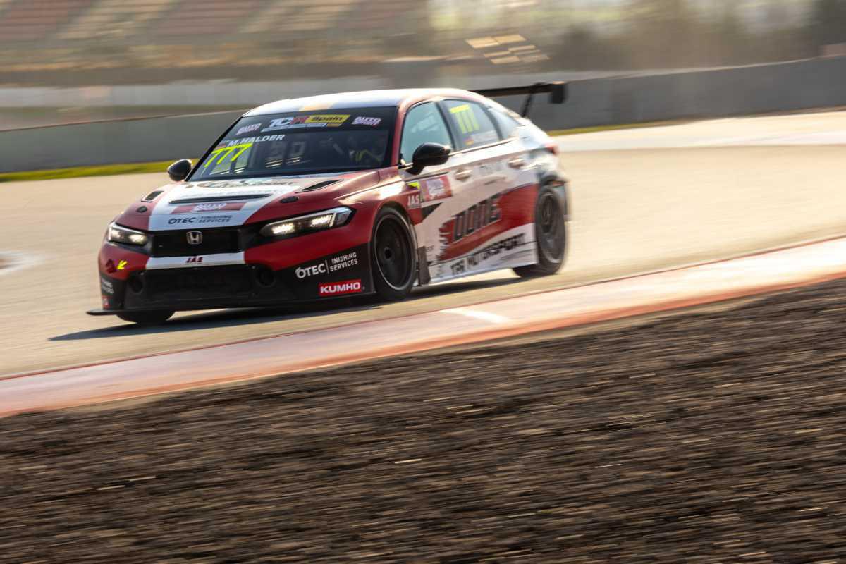 Valencia vibra con el TCR Spain: Halder domina con doblete en un fin de semana histórico Valencia vibra con el TCR Spain: Halder domina con doblete en un fin de semana histórico
