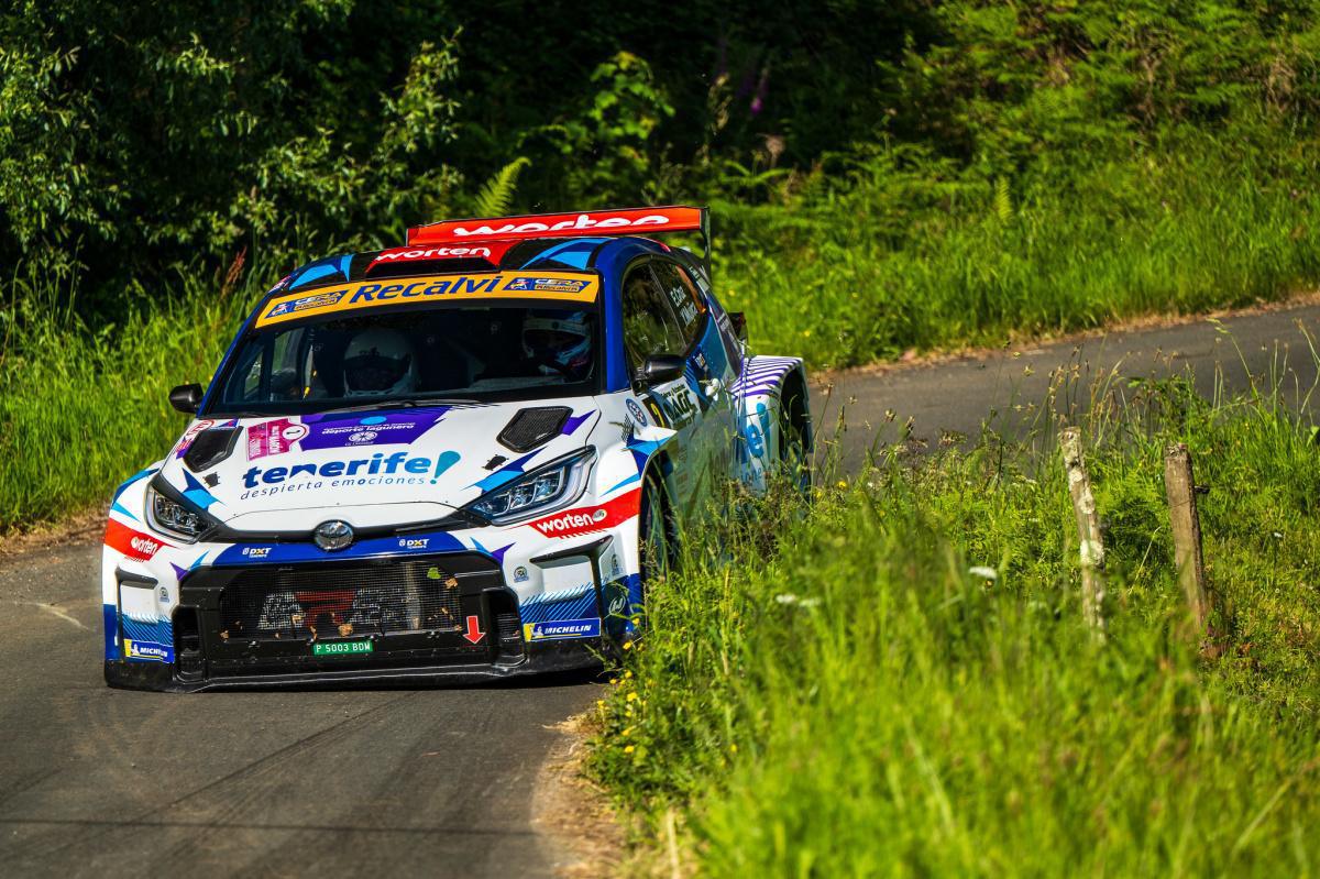 Narón decide el duelo entre Cruz y Cagiao por el liderato del CERA Narón decide el duelo entre Cruz y Cagiao por el liderato del CERA