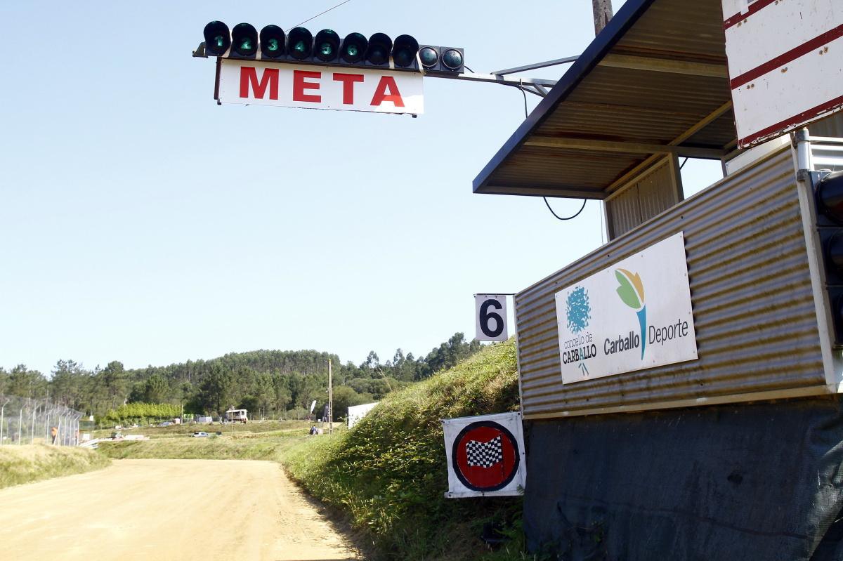 Carballo acoge la tercera prueba del CEAX con récord de 120 pilotos Carballo acoge la tercera prueba del CEAX con récord de 120 pilotos