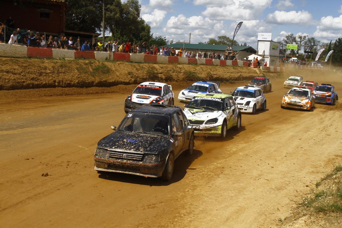 Esplús abre el CEAX con 113 pilotos y seis ganadores en un estreno reñido Esplús abre el CEAX con 113 pilotos y seis ganadores en un estreno reñido