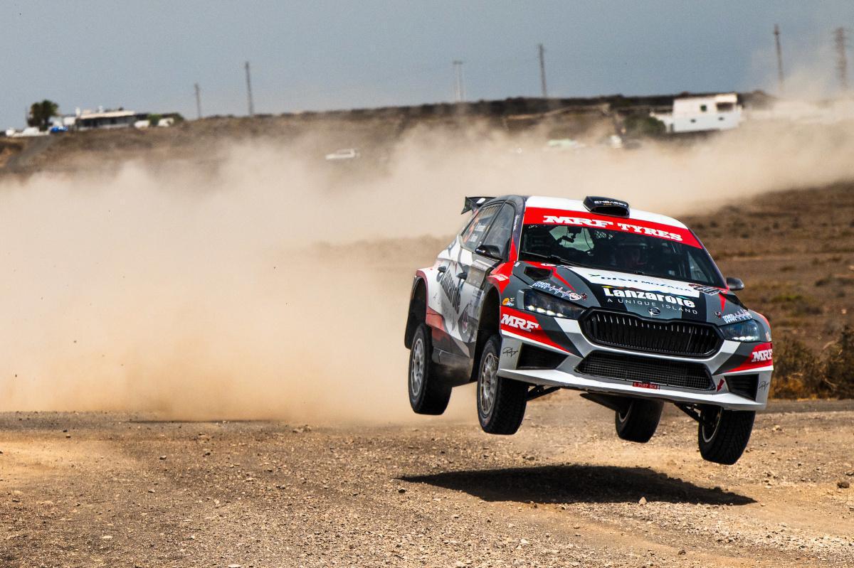 Hernández y Murado lideran el Rally Isla de los Volcanes con su Skoda Fabia
