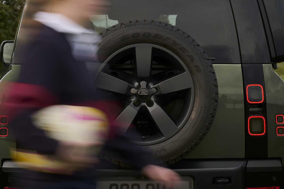 Defender homenajea a Emily Valentine, la primera jugadora de rugby en 1887 Defender homenajea a Emily Valentine, la primera jugadora de rugby en 1887