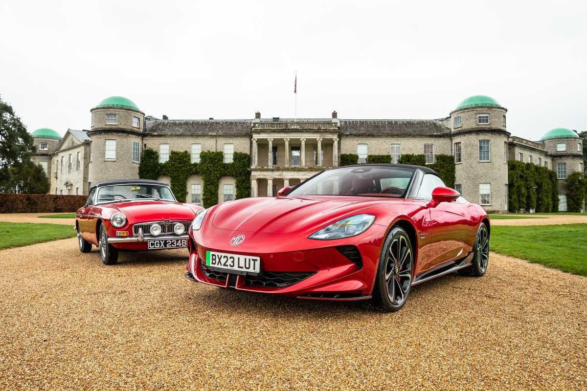MG: Un siglo de roadsters, del Old Number One al eléctrico Cyberster