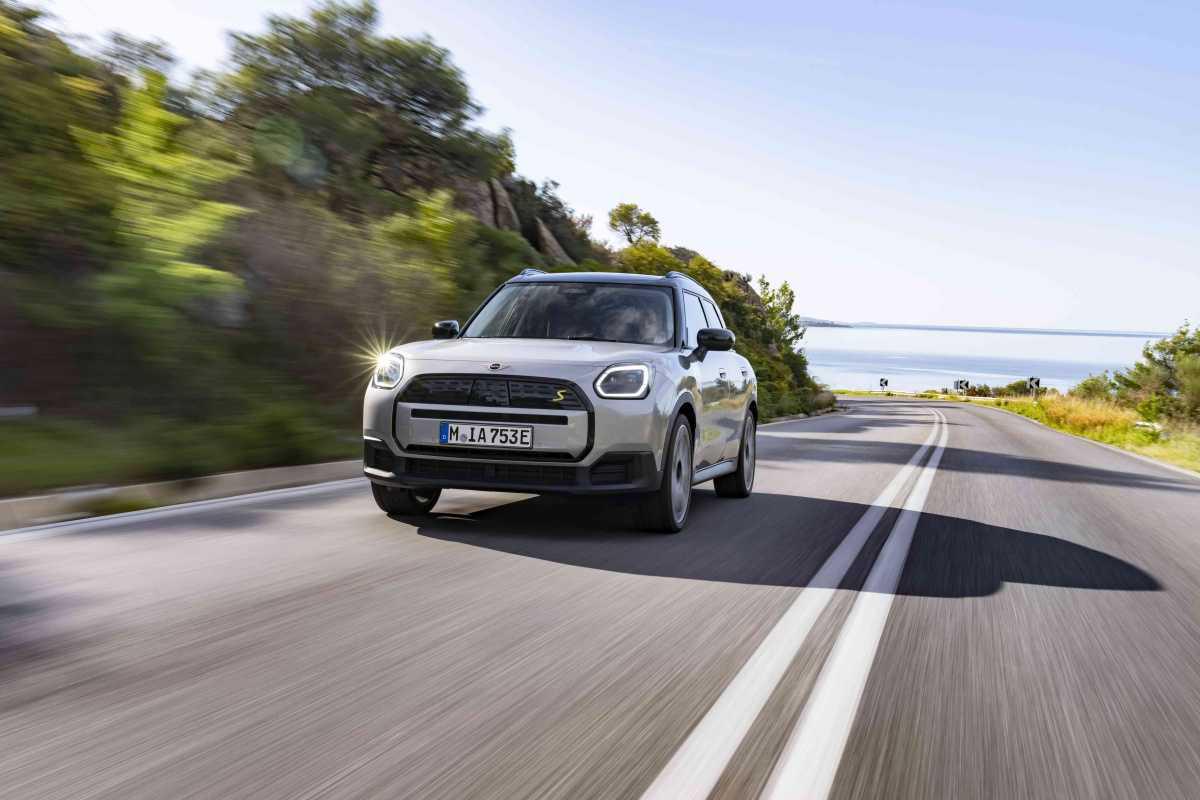 MINI estrena dos exclusivos JCW y refuerza su presencia eléctrica en la IAA MINI estrena dos exclusivos JCW y refuerza su presencia eléctrica en la IAA