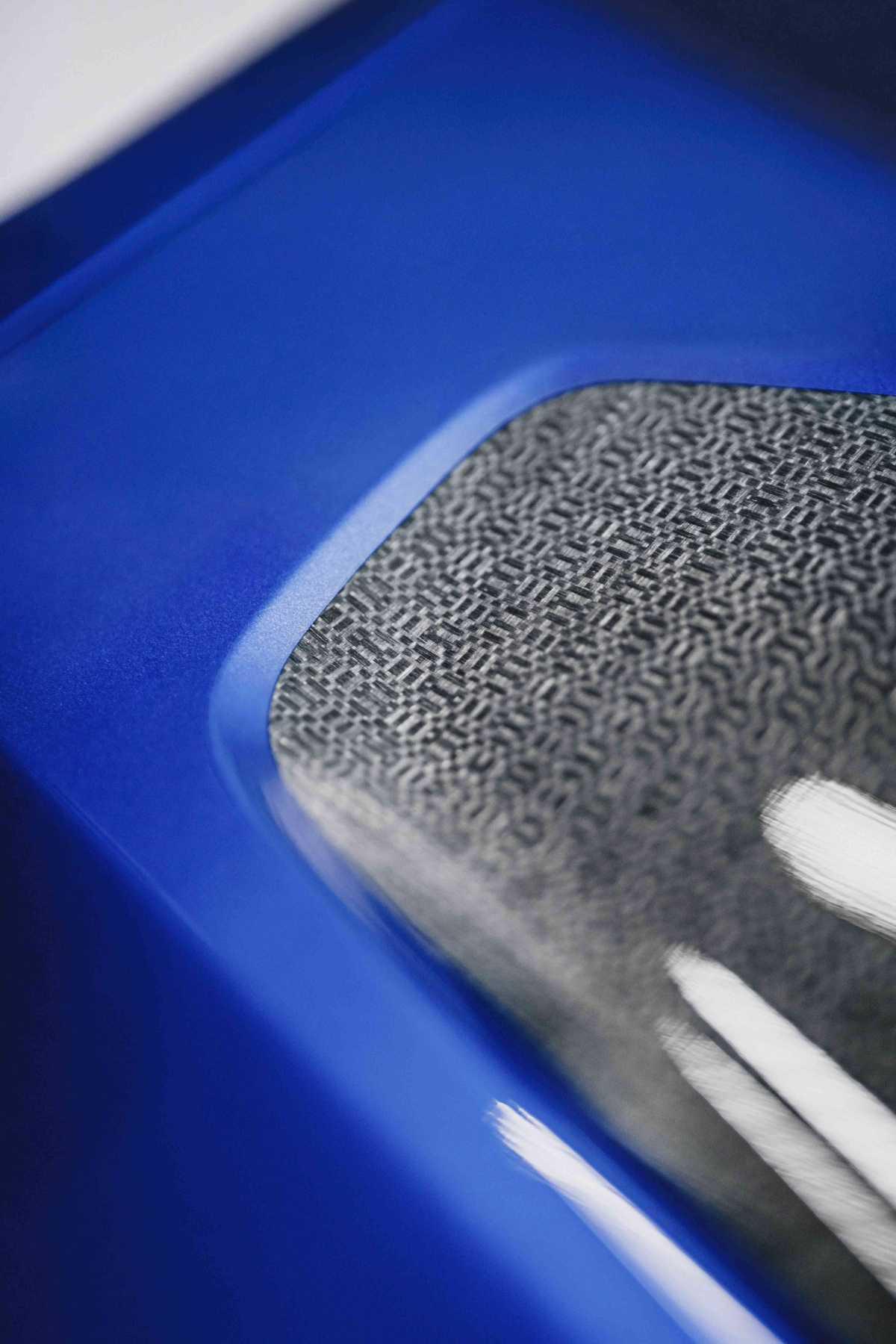 BMW usará fibras naturales en sus modelos de serie tras éxito en competición BMW usará fibras naturales en sus modelos de serie tras éxito en competición