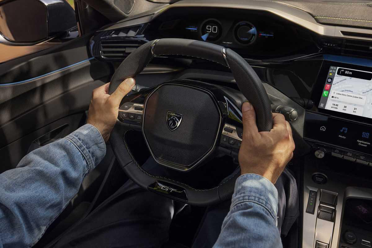 Llegan en otoño de 2025: nuevos PEUGEOT 308 y 308 SW