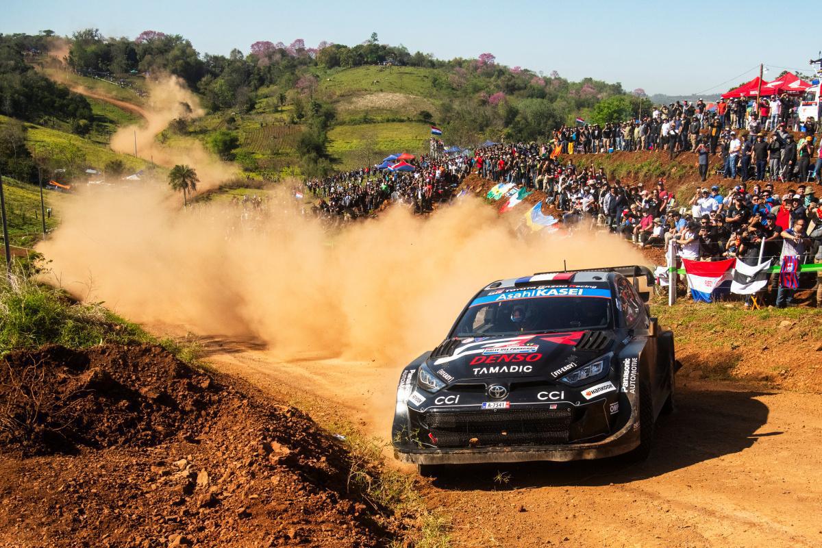 Ogier mantiene vivo el sueño del noveno título del WRC