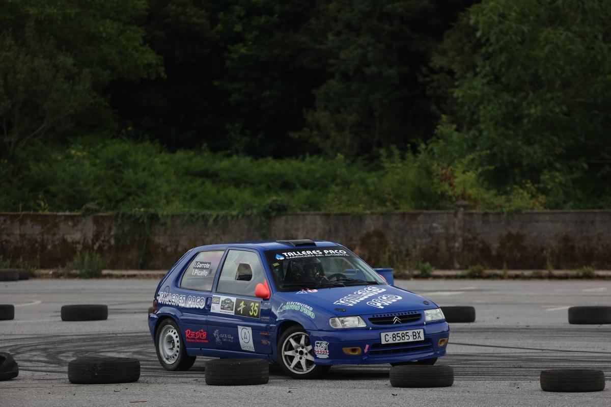 Rianxo reúne a medio centenar de pilotos en su décimo slalom Rianxo reúne a medio centenar de pilotos en su décimo slalom