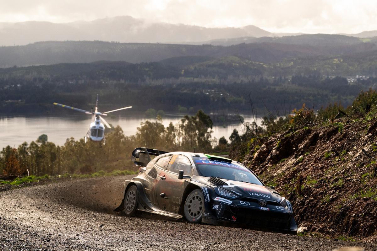 Elfyn Evans arrebata el liderato a Fourmaux en el Rally de Chile