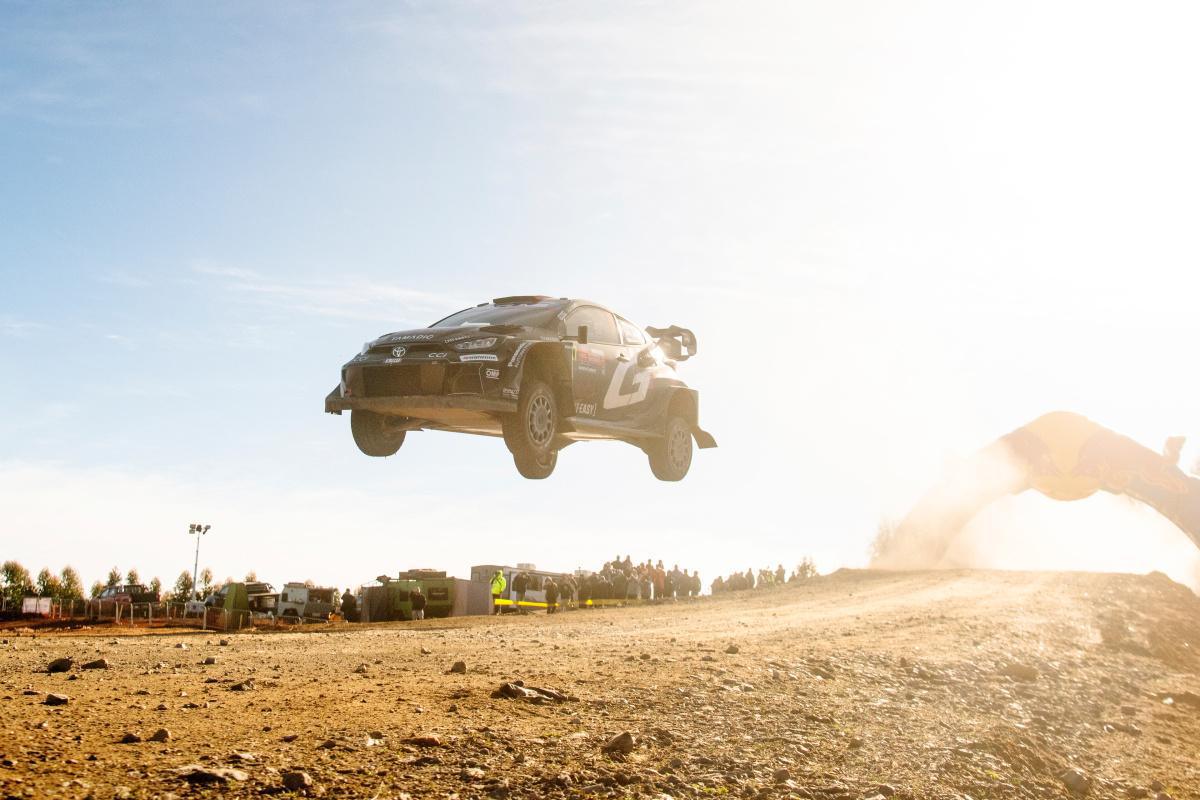 Ogier se acerca a su noveno título mundial tras ganar en Chile