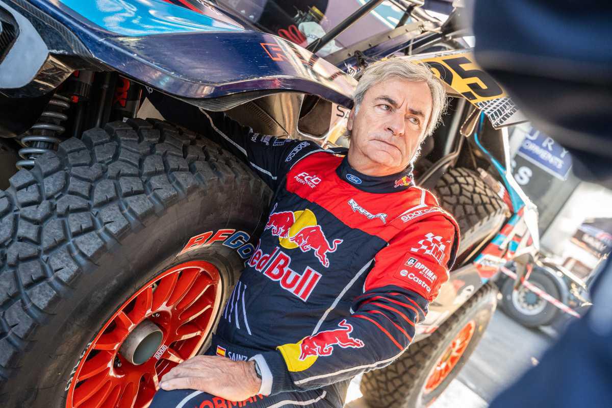 Carlos Sainz y Lucas Cruz competirán con el nuevo Ford Raptor T1+