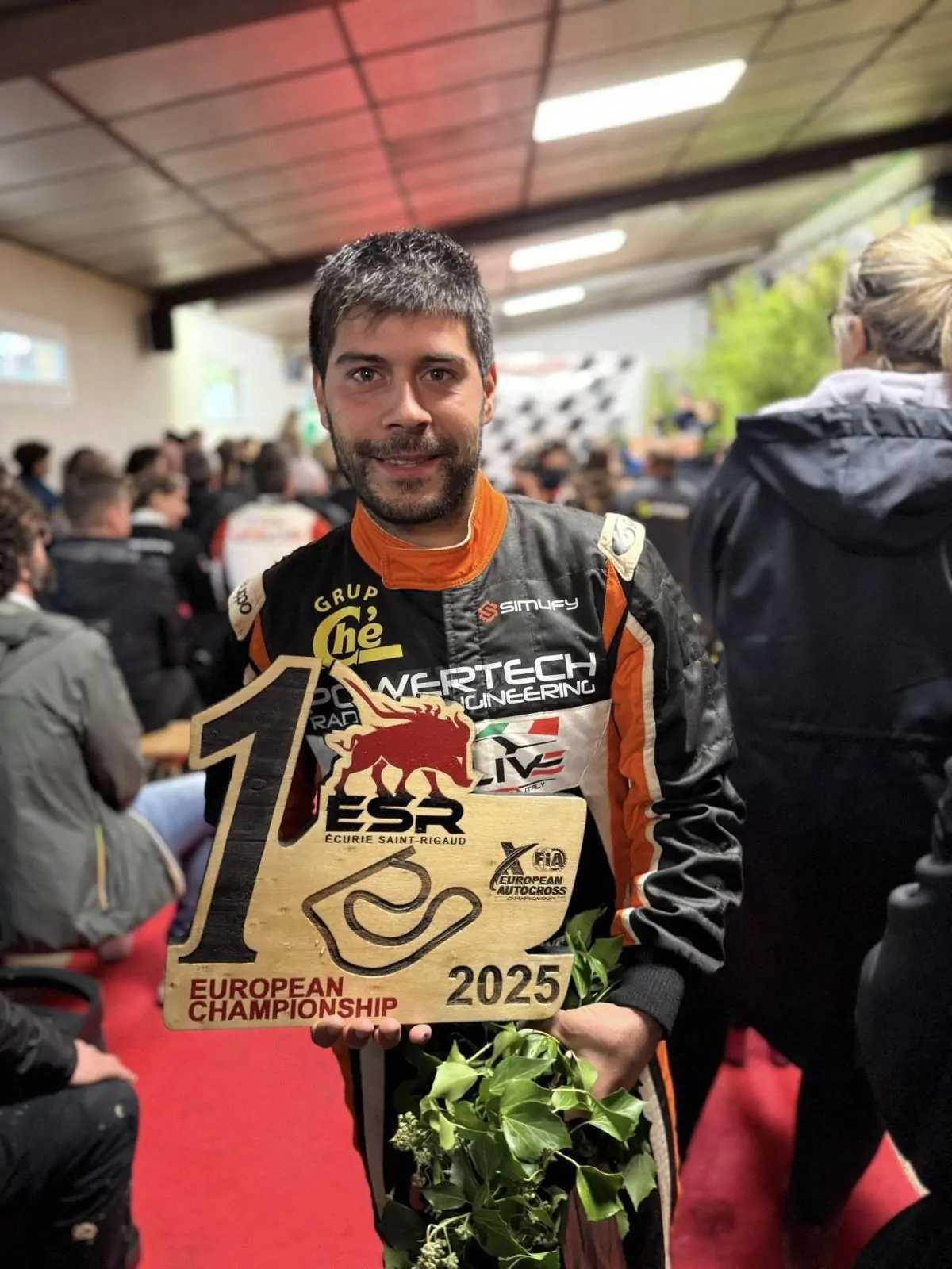 Iván Piña amplía su liderato en Europa con otra victoria en Francia