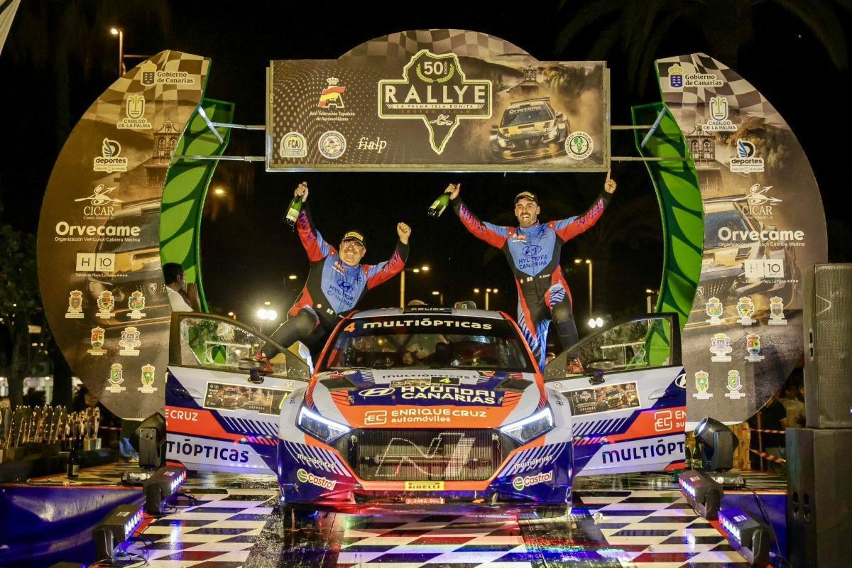 Fernando Cruz y Juan Ricardo ganan el 50 Rallye La Palma Isla Bonita