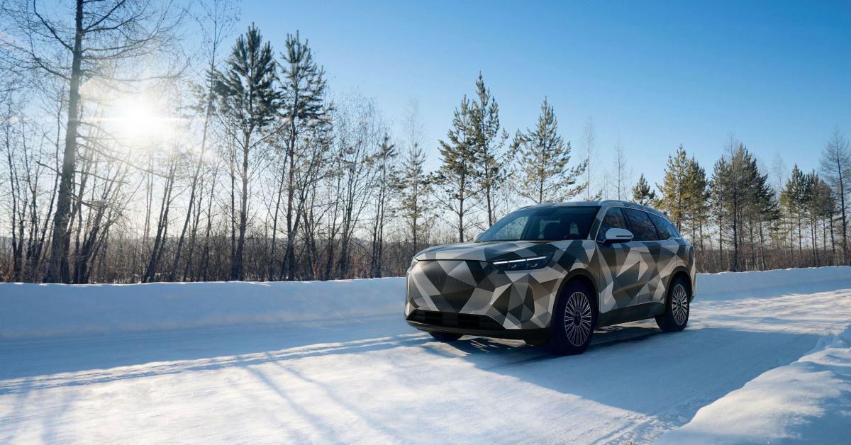 EBRO anuncia el s900, su nuevo SUV híbrido enchufable tope de gama