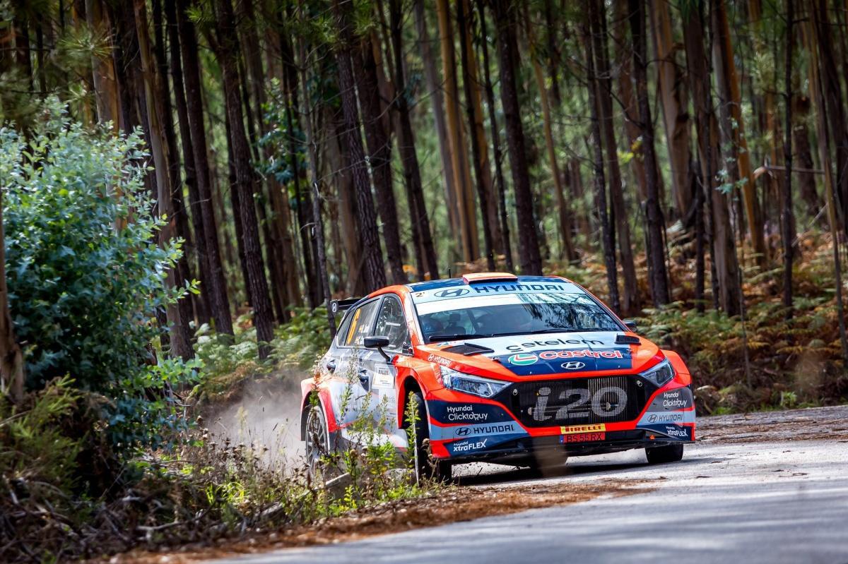 Dani Sordo se proclama campeón de Portugal tras un duelo épico Dani Sordo se proclama campeón de Portugal tras un duelo épico