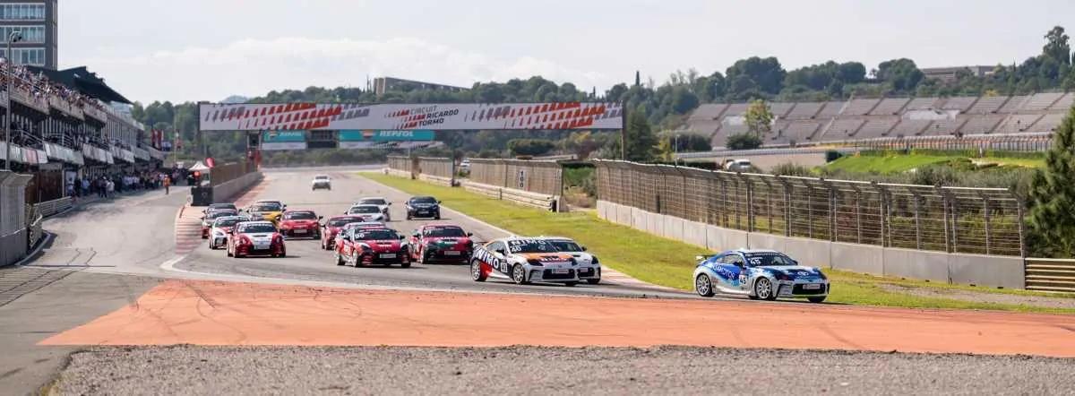Más de 25.000 espectadores en el NAPA Racing Weekend en Valencia Más de 25.000 espectadores en el NAPA Racing Weekend en Valencia