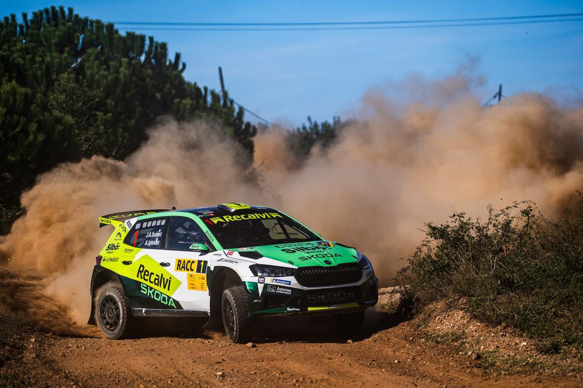 'Cohete' Suárez lidera el RallyRACC camino al título del S-CER 'Cohete' Suárez lidera el RallyRACC camino al título del S-CER