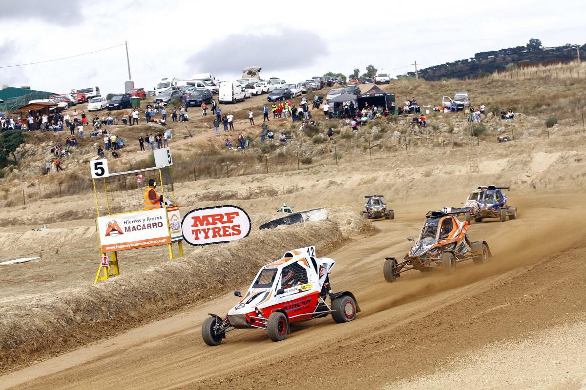 63 pilotos en la final del CEAX en Jerez de los Caballeros