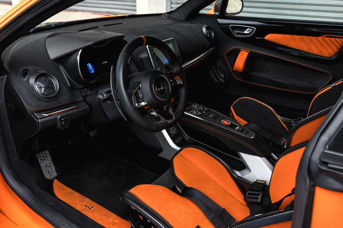 Alpine A110 R Ultime: 345 CV y edición limitada a 110 unidades