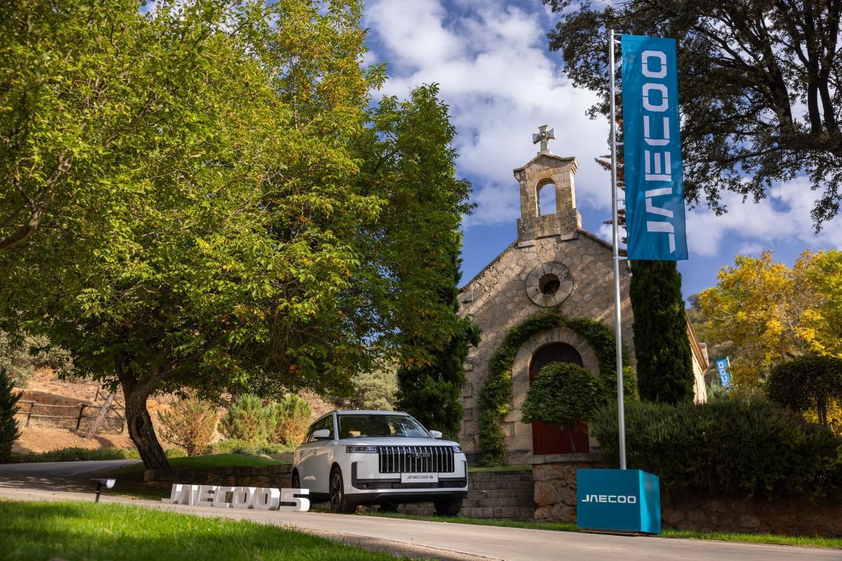 JAECOO 5 incorpora modo karaoke con micrófonos y cancelación de ruido