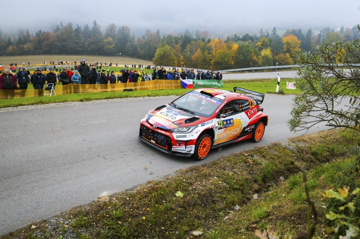 Cachón y Rozada compiten en casa de Toyota en el Rally Japón