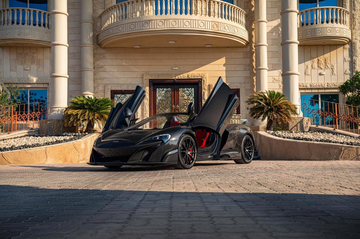 Subasta de coches únicos: Porsche 962C y prototipos exclusivos