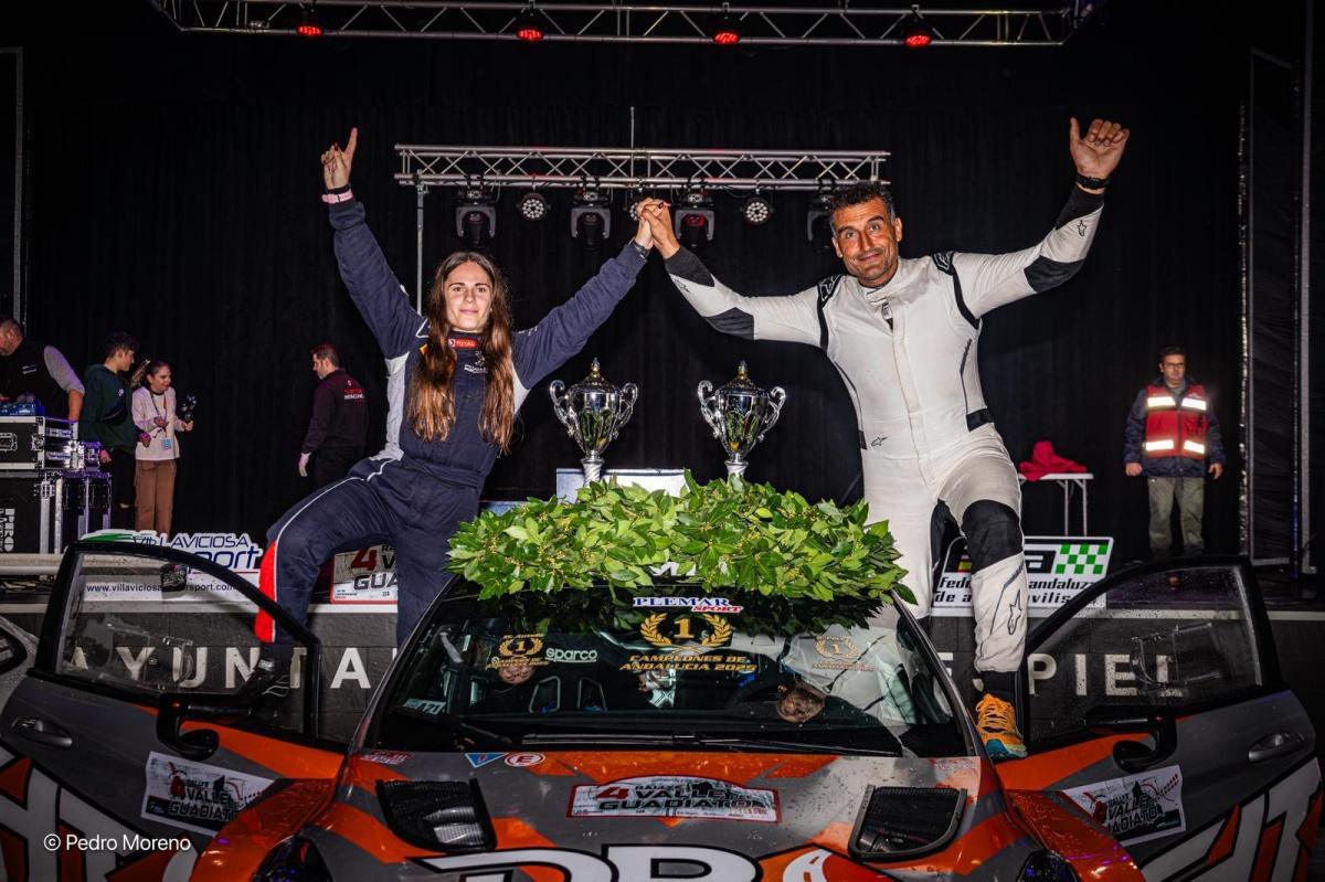 Pedro David Pérez y Miriam Antelo ganan el IV Rallye Valle del Guadiato Pedro David Pérez y Miriam Antelo ganan el IV Rallye Valle del Guadiato