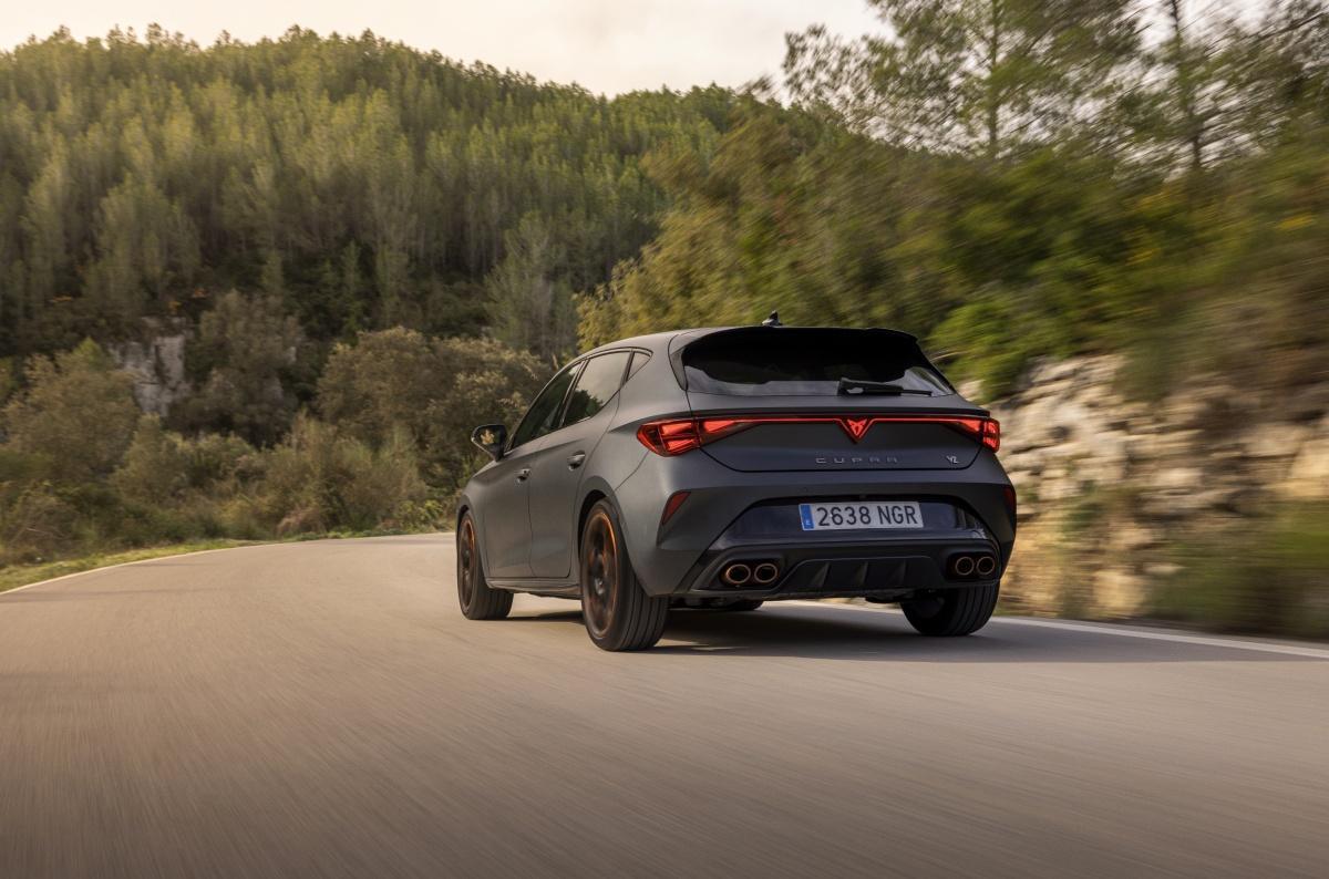 Nuevo Cupra León VZ con motor 2.0 TSI de 325 CV Nuevo Cupra León VZ con motor 2.0 TSI de 325 CV