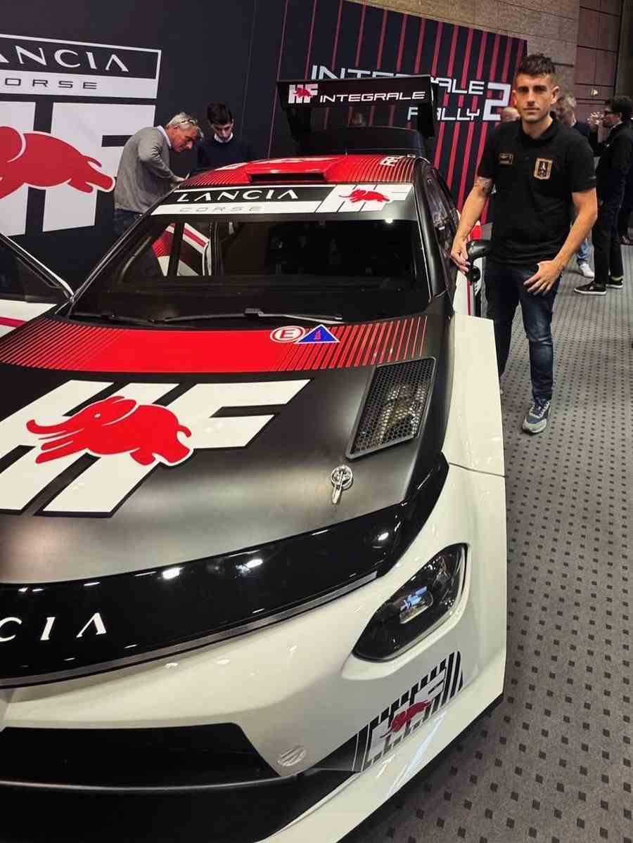 Ordóñez será el primer español con el Lancia Ypsilon Ordóñez será el primer español con el Lancia Ypsilon