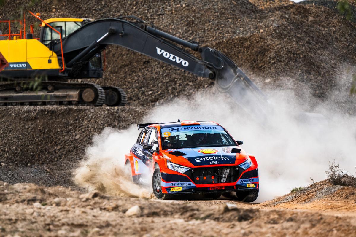 Rallye de Utiel: Tramo de Clasificación › Ares marca el mejor tiempo