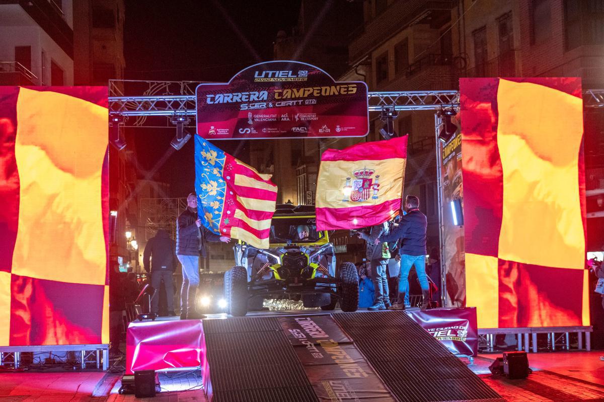 Rallye de Utiel: Suárez domina en la mitad del rallye