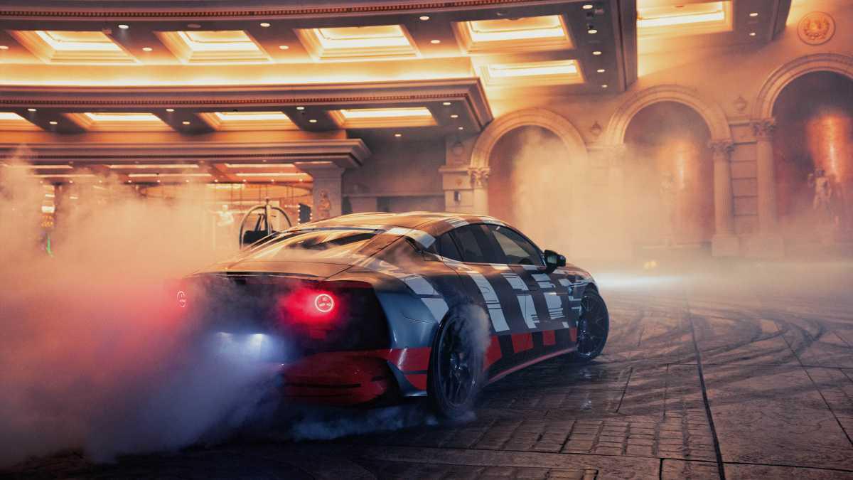 Brad Pitt, nueva imagen del Mercedes-AMG GT 4 Puertas Brad Pitt, nueva imagen del Mercedes-AMG GT 4 Puertas