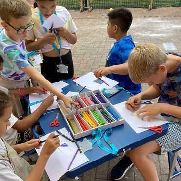 JLR Foundation concede sus primeras becas a cuatro organizaciones JLR Foundation concede sus primeras becas a cuatro organizaciones