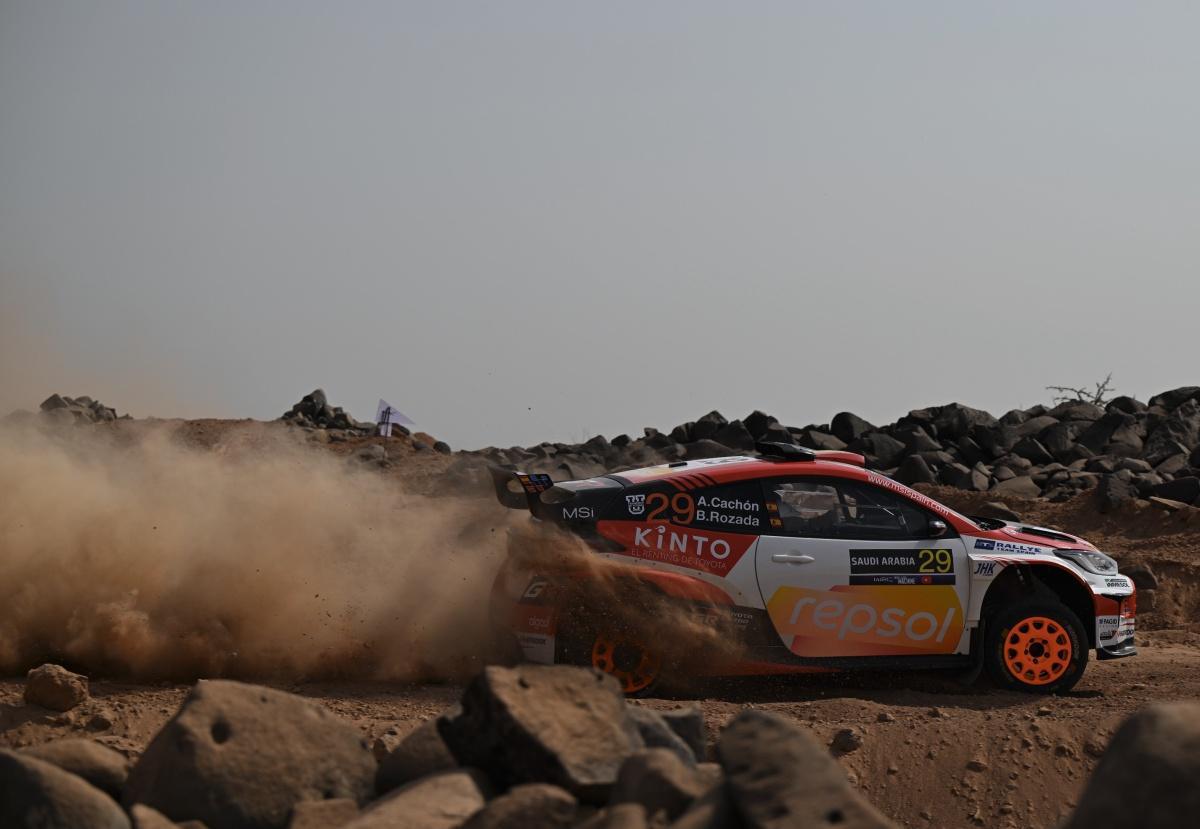 Cachón y Rozada abandonan en Arabia Saudí por fractura vertebral Cachón y Rozada abandonan en Arabia Saudí por fractura vertebral