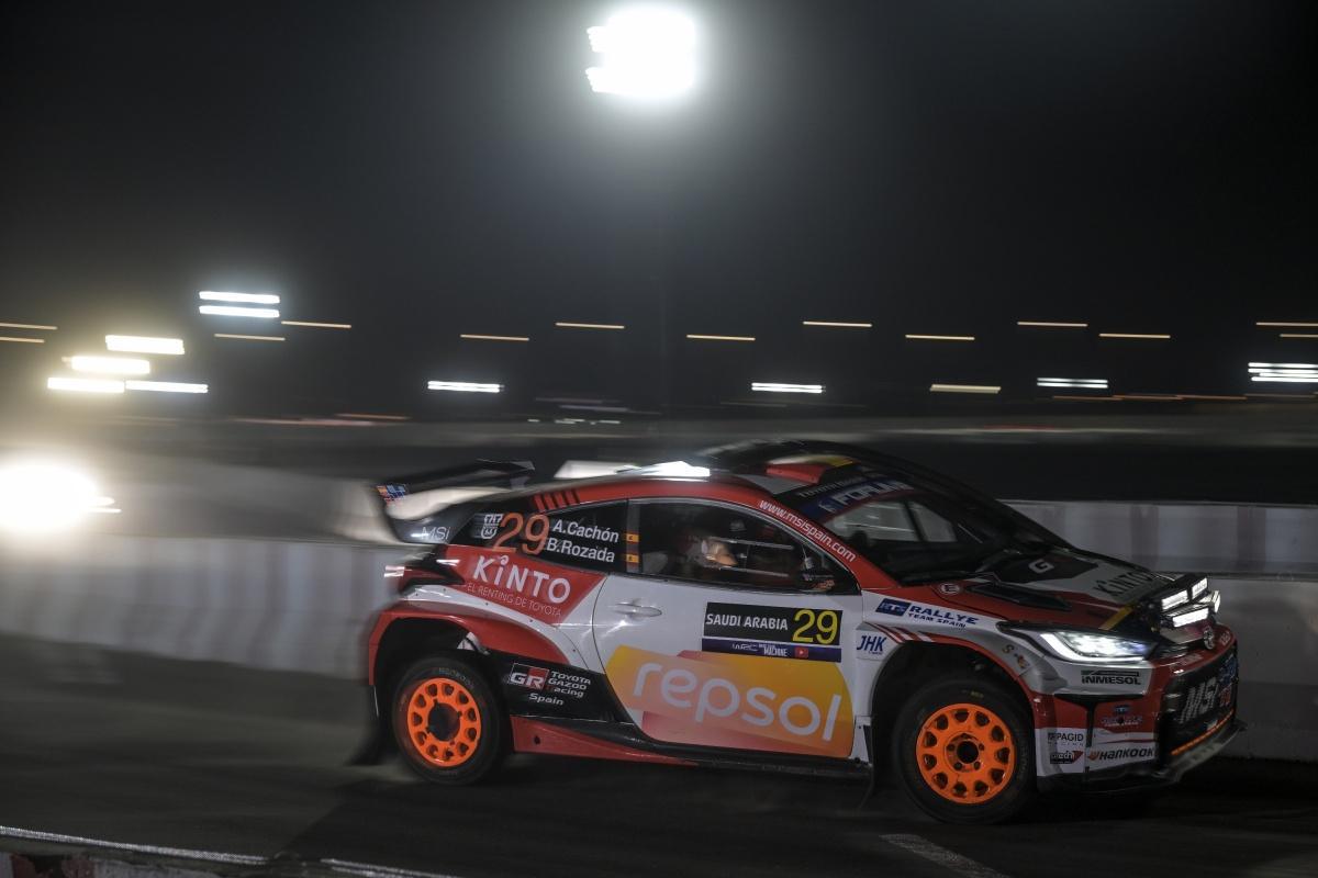 Cachón y Rozada abandonan en Arabia Saudí por fractura vertebral Cachón y Rozada abandonan en Arabia Saudí por fractura vertebral