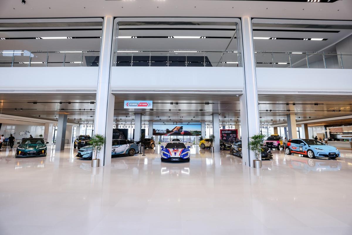 BYD despliega en Zhengzhou su ecosistema completo de movilidad eléctrica BYD despliega en Zhengzhou su ecosistema completo de movilidad eléctrica