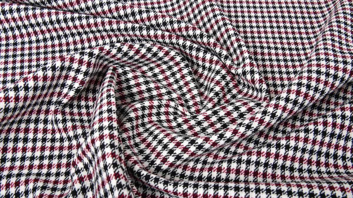 Porsche recupera sus tejidos clásicos para restaurar interiores