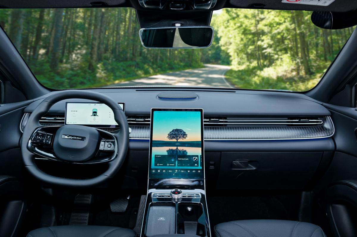 Descubre el LEPAS L8, un SUV diseñado para el orden y la comodidad en viaje