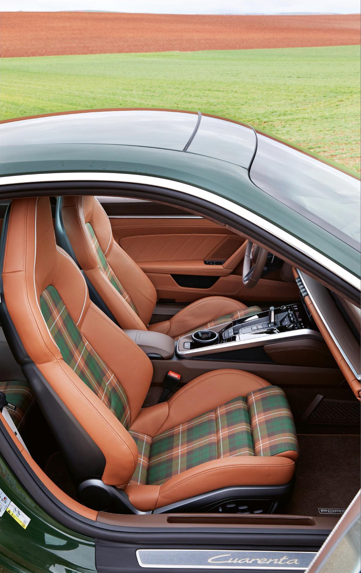 El exclusivo Porsche 911 verde Quercus homenajea a España y Portugal El exclusivo Porsche 911 verde Quercus homenajea a España y Portugal