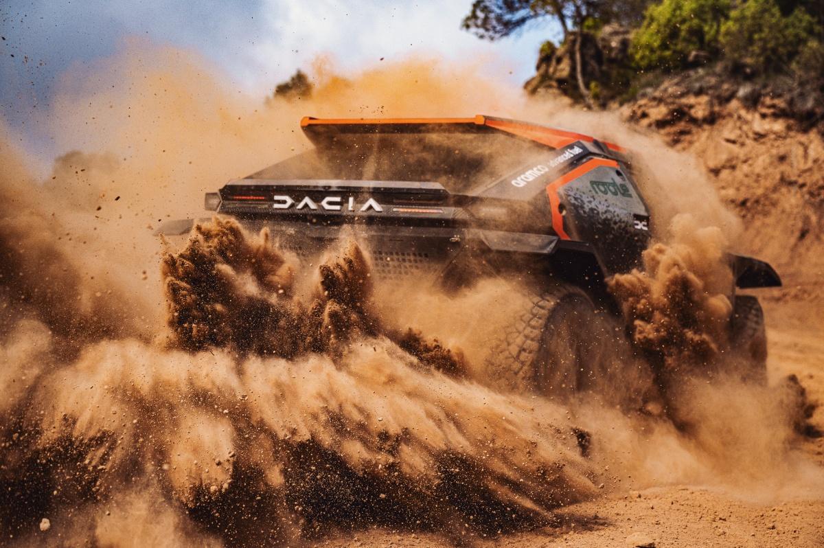 La evolución del deporte en Dacia: del coche popular al equipo oficial del W2RC La evolución del deporte en Dacia: del coche popular al equipo oficial del W2RC