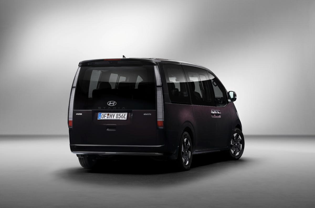 Hyundai presenta el Staria Eléctrico, un monovolumen de 400 km y carga en 20 minutos Hyundai presenta el Staria Eléctrico, un monovolumen de 400 km y carga en 20 minutos