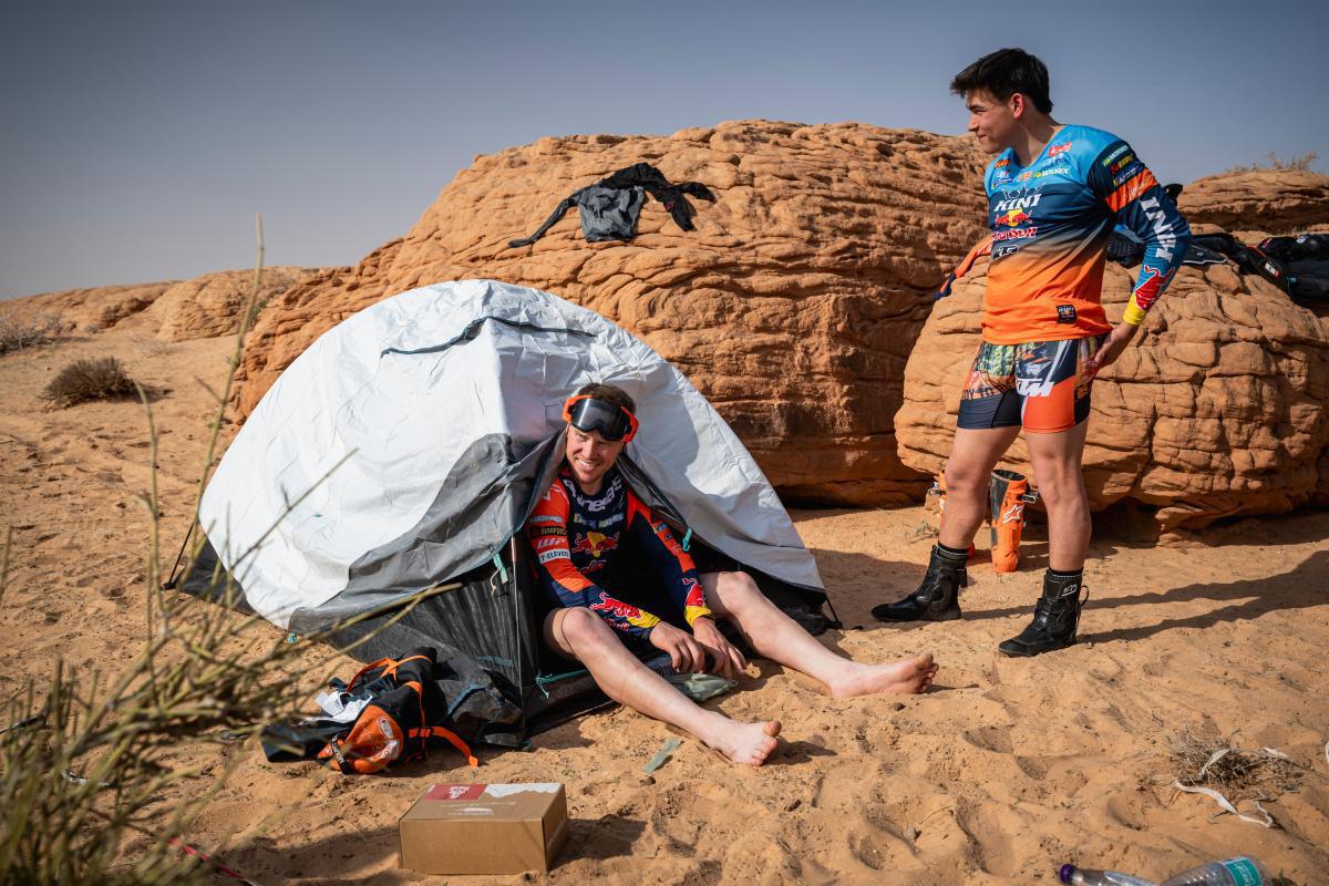 Dakar 2026: Al-Attiyah y Sanders lideran en motos y coches en el día de descanso