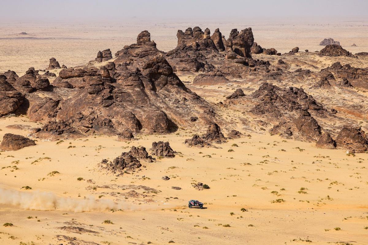 Al-Attiyah tras su victoria: "Hoy he atacado de verdad" y lidera con 6'10" de ventaja