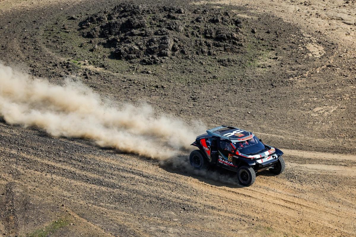 Loeb celebra: "He disfrutado mucho" tras lograr el segundo puesto y el doblete de Dacia