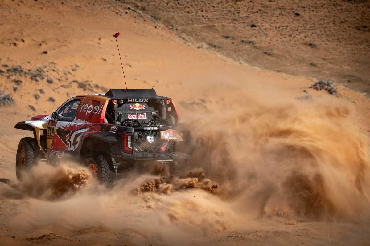 Toyota GR Hilux logra un podio en la dura etapa 6 del Dakar Toyota GR Hilux logra un podio en la dura etapa 6 del Dakar