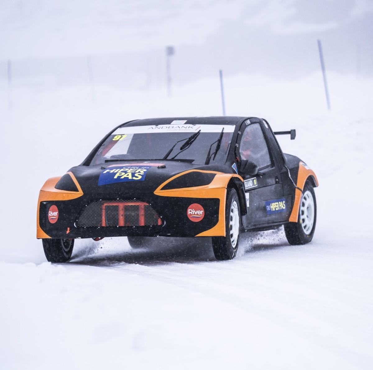 Ferré, Otero, Azcona y Conesa triunfan en la segunda prueba de las Andbank GSeries