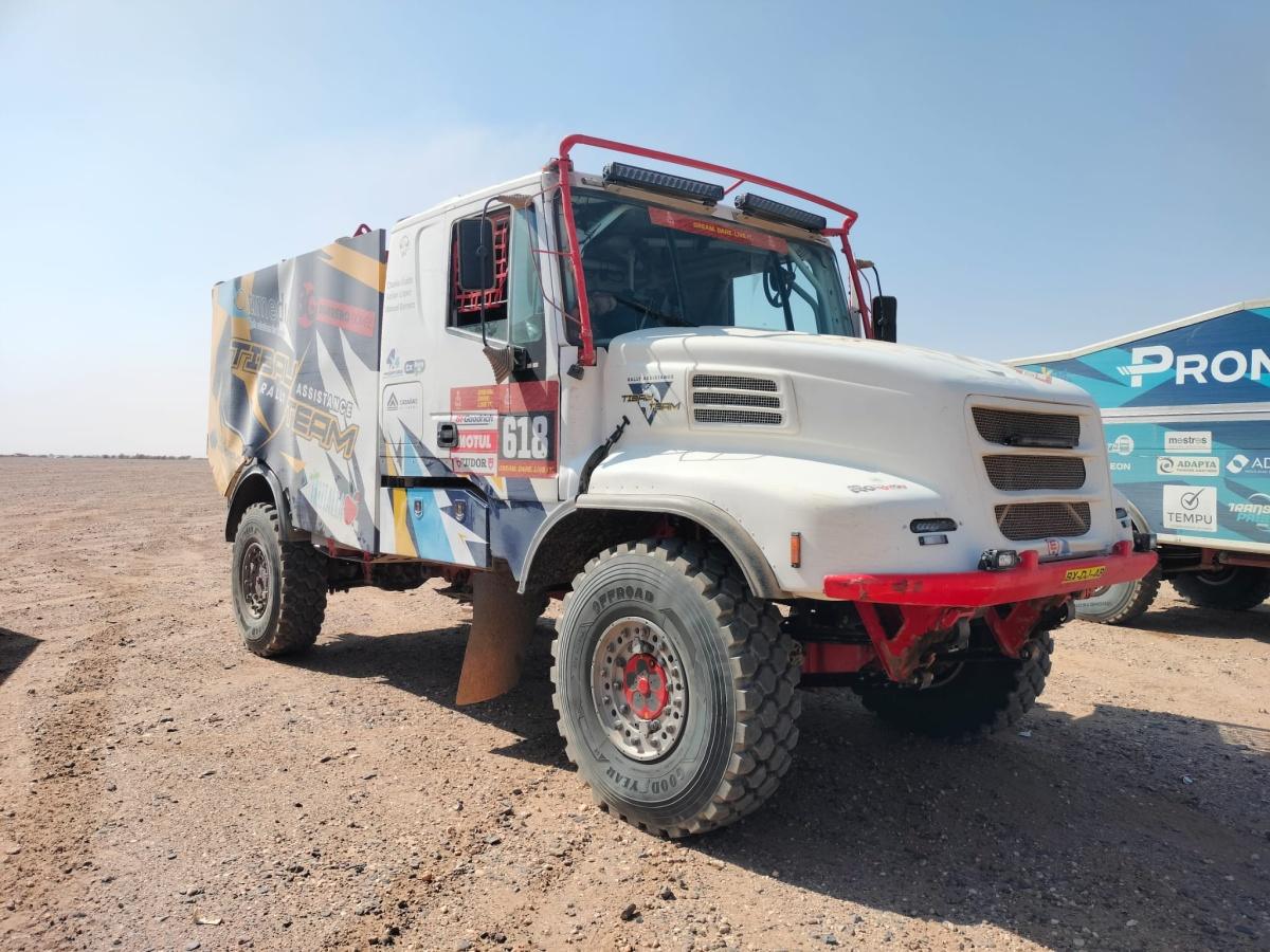 Pol Tibau debuta como piloto de camión en el Dakar 2026