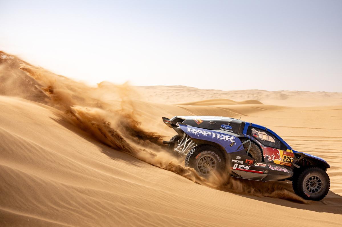 Dakar 2025: Nani Roma líder tras la etapa 9, Sainz a solo 57 segundos Dakar 2025: Nani Roma líder tras la etapa 9, Sainz a solo 57 segundos