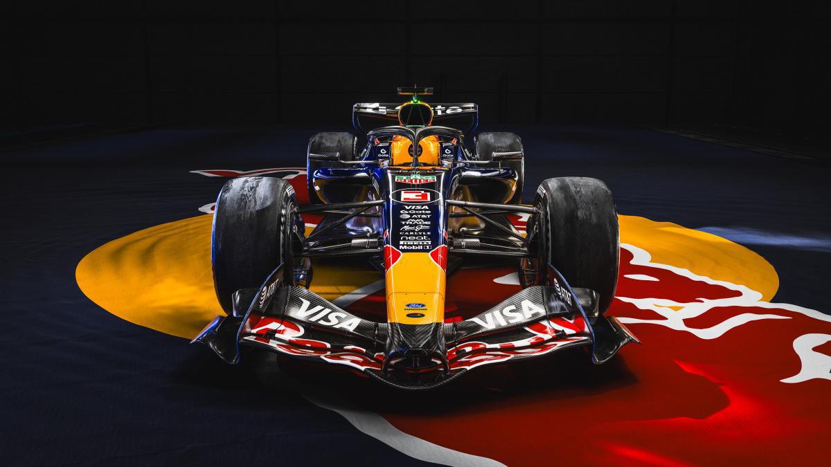 Red Bull y Ford presentan el motor DM01 y el RB22 en un espectacular evento en Detroit Red Bull y Ford presentan el motor DM01 y el RB22 en un espectacular evento en Detroit