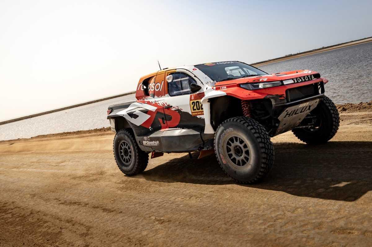 Toyota termina el Dakar 2026 con dos GR Hilux en el top 10